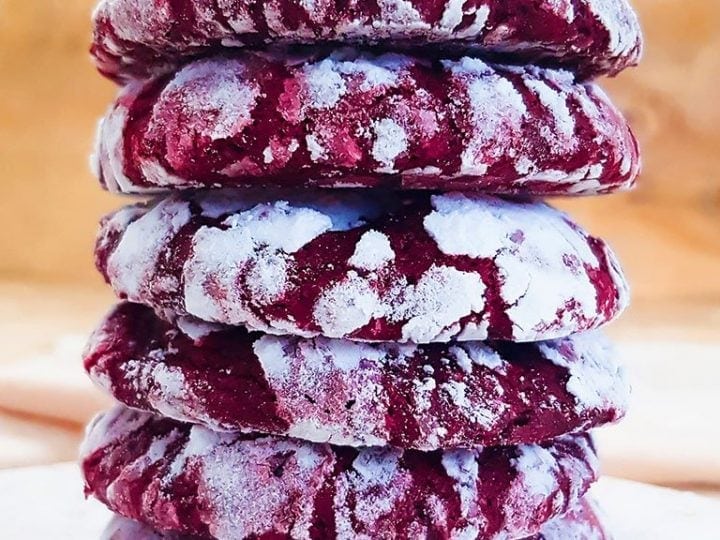 Image for Make these VEGAN RED VELVET CRINKLE COOKIES 