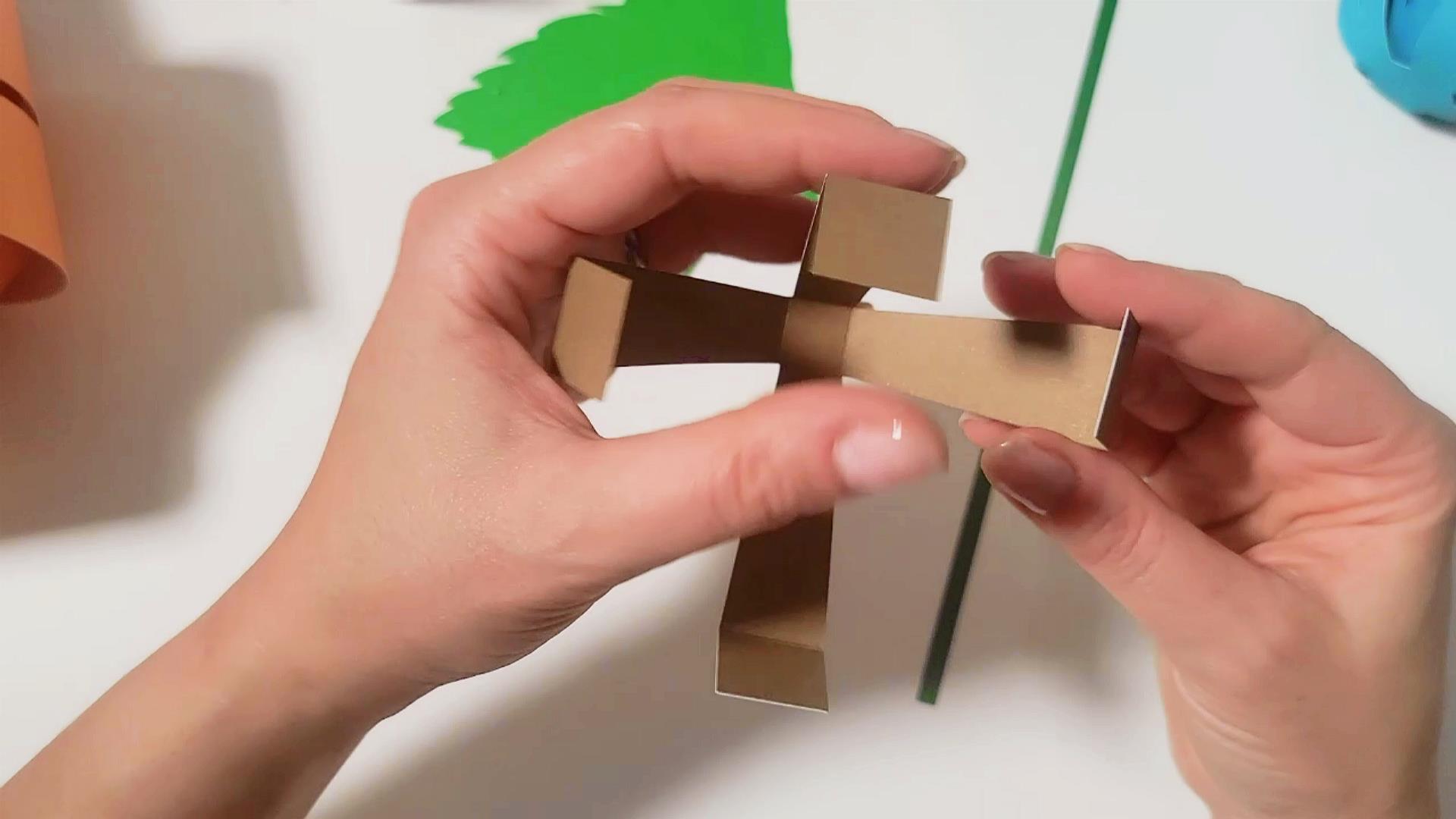 how to assemble a 3D paper pumpkin stem